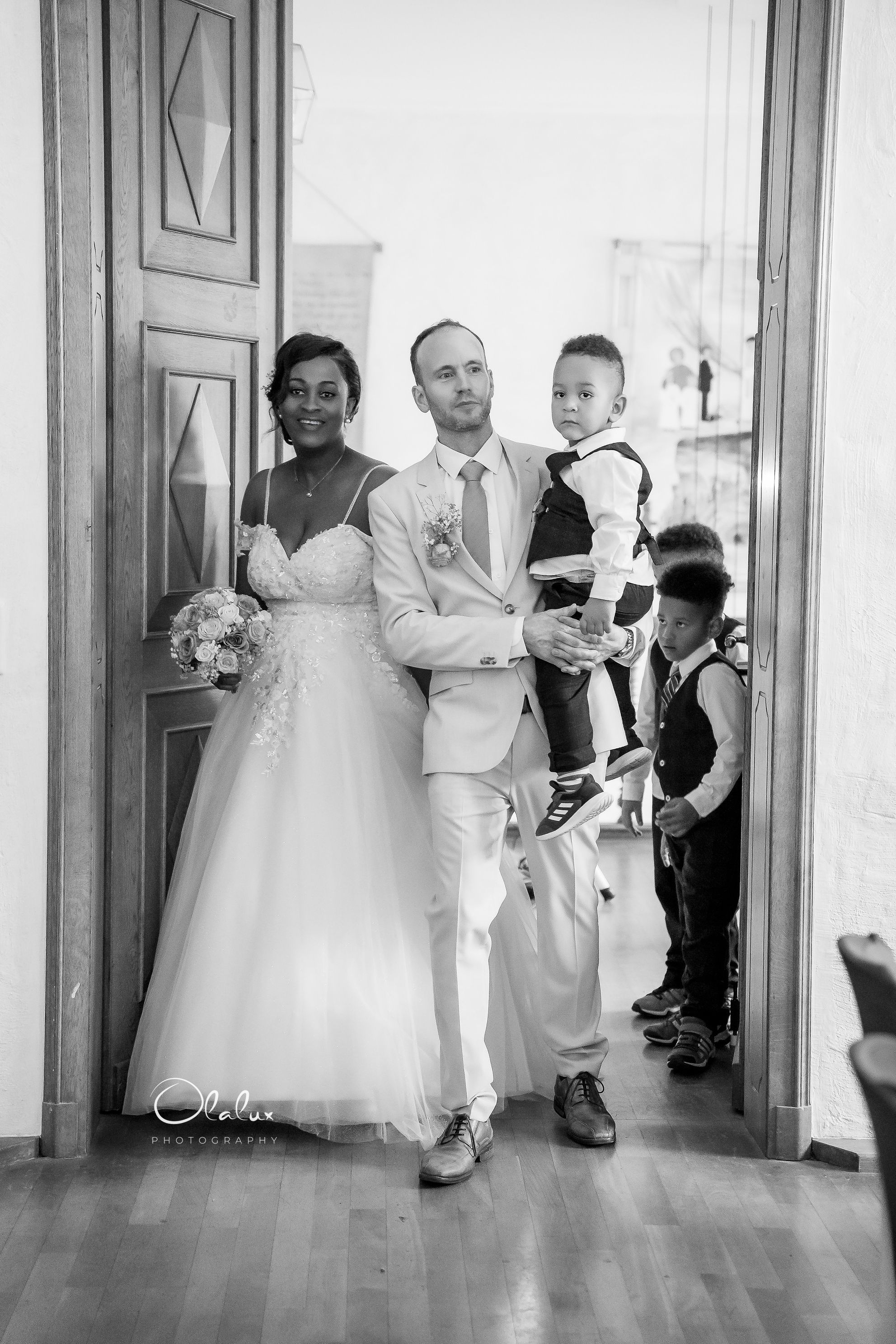 Ola and Philipp leaving the church